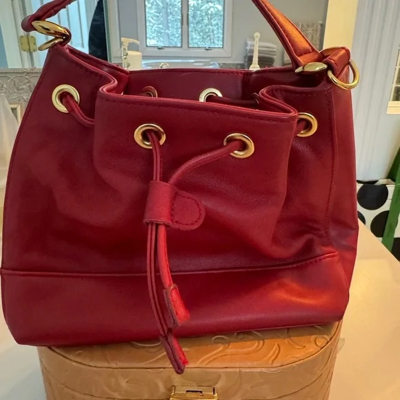 Aurielle Red and Gold Shoulder Bag with Drawstring Closure - Picture 1 of 8